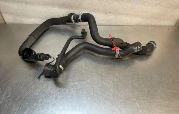 Audi A3 8Y Engine coolant pipe/hose 