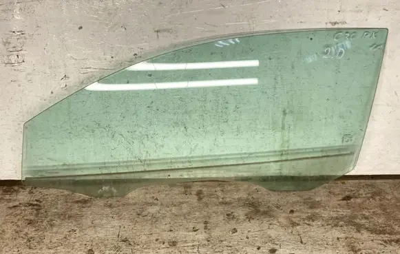 Volvo C30 Front door window/glass (coupe) 