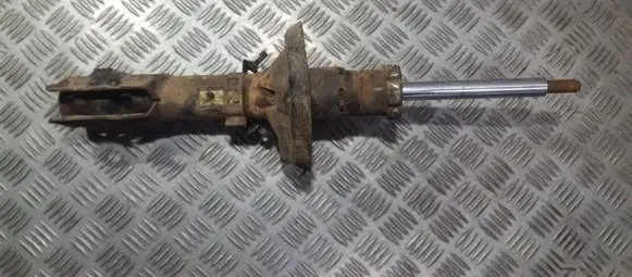 Volkswagen Golf III Front shock absorber/damper 1h0413031p