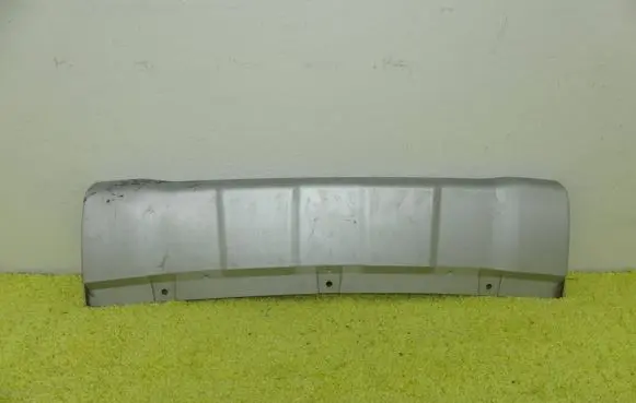 Front bumper splitter molding