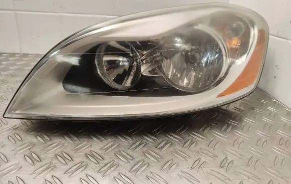 Volvo XC60 Headlight/headlamp 30763145
