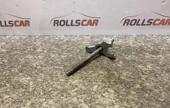 BMW 3 E90 E91 Fuel Injector clamp holder