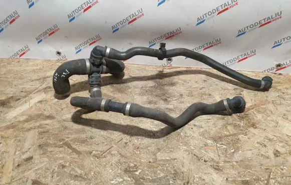 BMW 4 F32 F33 Engine coolant pipe/hose 4615722 7586840 7624676
