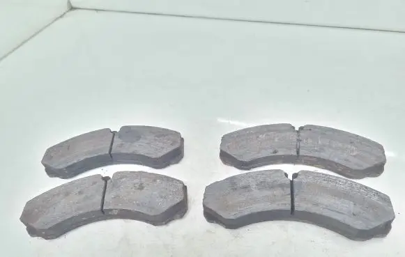 Iveco Daily 3rd gen Brake pads (front) 
