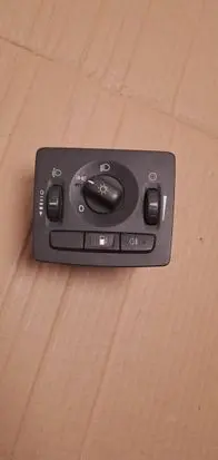 Volvo V50 Light switch 30669734 04W52T 19206