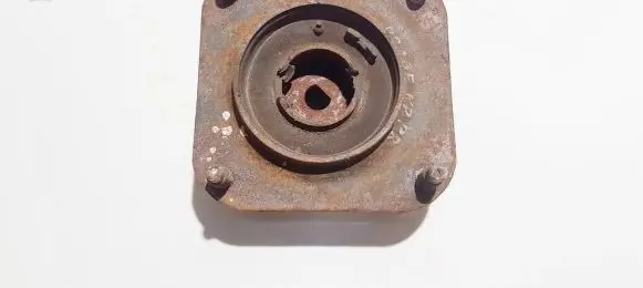 Mazda 626 Coil spring mount 
