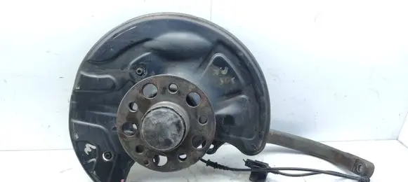 Mercedes-Benz CLS C219 Front wheel hub