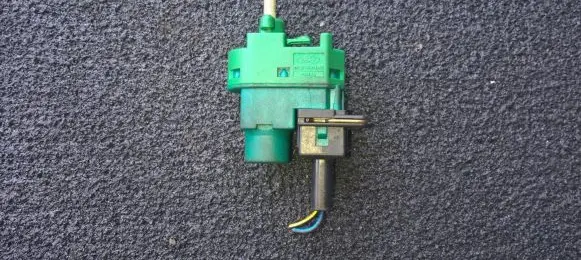 Ford Fiesta Brake pedal sensor switch 94BB9C872AC 94BB-9C872-AC