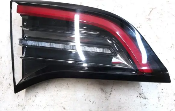 Tesla Model 3 Tailgate rear/tail lights 150208800B 1502088