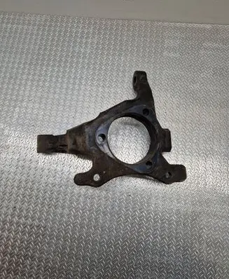 Opel Zafira A Front wheel hub 90498808