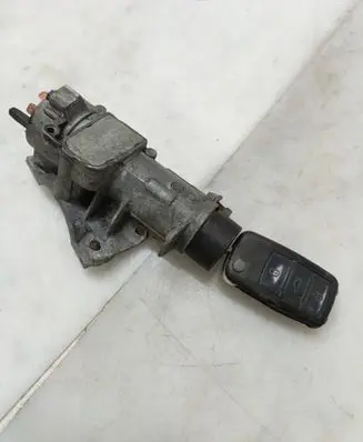 Volkswagen Golf IV Ignition lock 4B0905851C