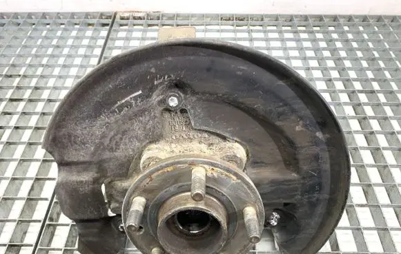 Volvo V40 Front wheel hub spindle knuckle 