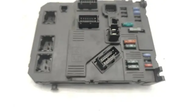 Citroen Berlingo BSM Control unit S118085120E