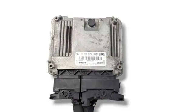 Opel Insignia A Engine control unit/module ECU 55573560 0281015774