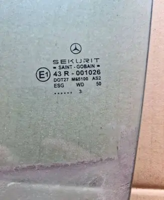 Mercedes-Benz CLK A209 C209 Rear side window 43R001026
