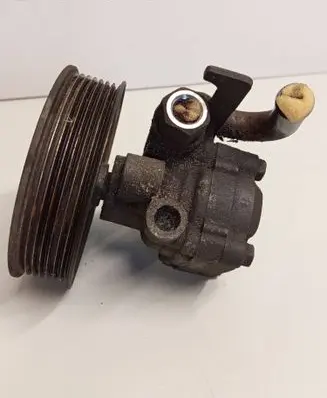 KIA Sorento Power steering pump 