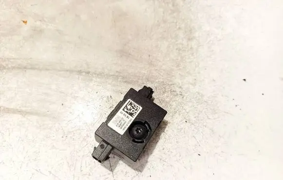Antenna control unit