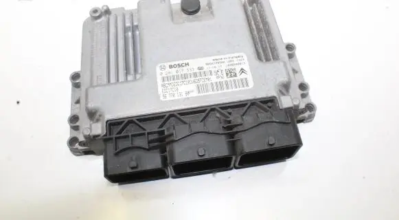 Peugeot 308 Engine control unit/module 9677013180 0281017333