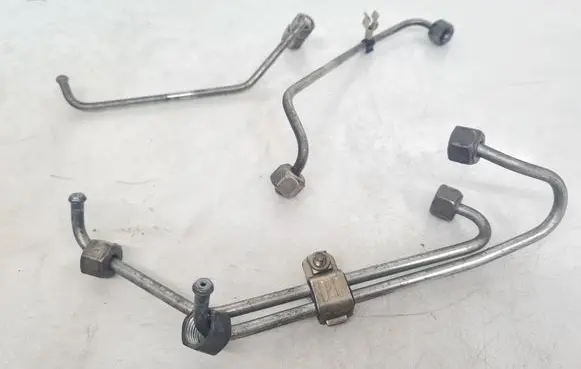 Volkswagen Bora Fuel injector supply line/pipe 