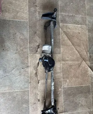 Jeep Patriot Front wiper linkage and motor 04879432AE