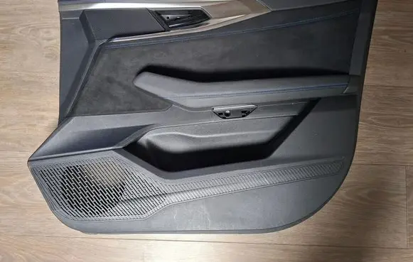 Renault Austral Front door card panel trim 156384411 156384391
