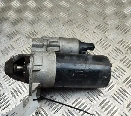 BMW 1 F20 F21 Starter motor 7638192 0001138062