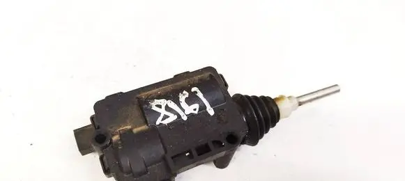 Opel Vectra C Central locking motor 24438209 605472