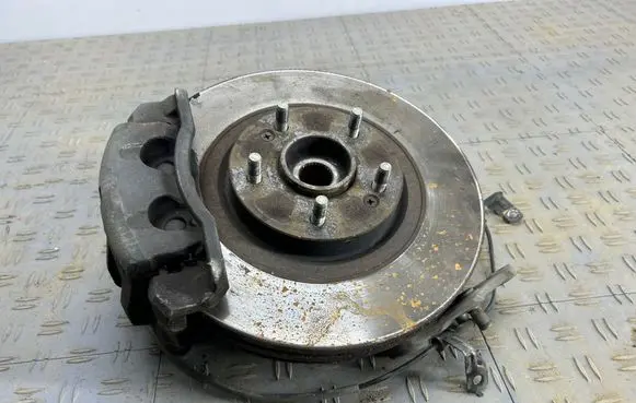 KIA Sorento Front wheel hub 