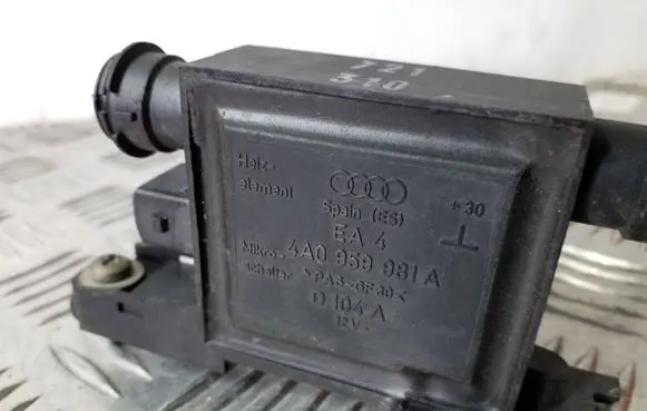 Audi A4 S4 B5 8D Door central lock control unit/module 4A0959981A