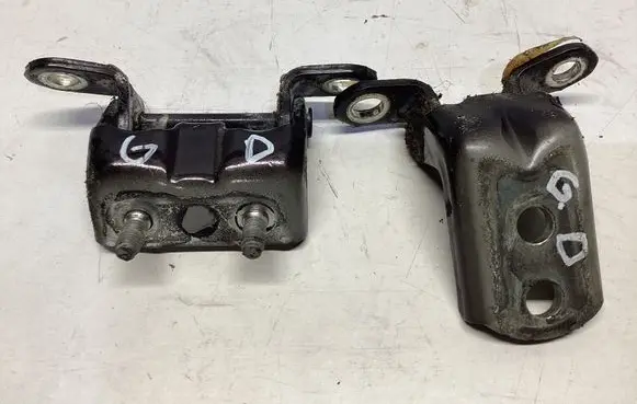 Nissan Qashqai Rear door hinge set 