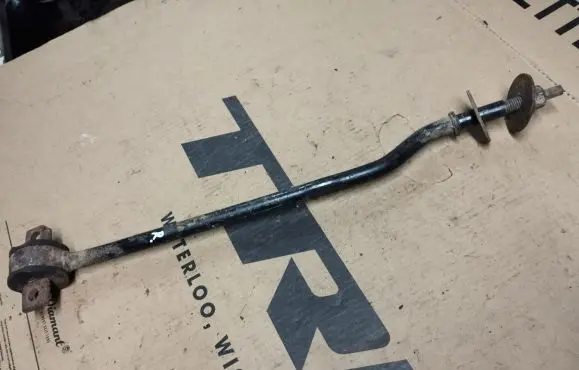 Chrysler Neon II Rear upper control arm/wishbone