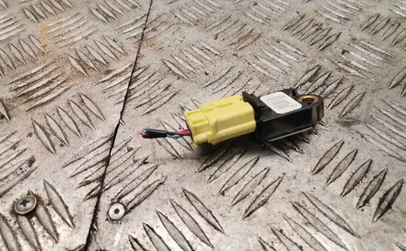 Toyota Yaris Airbag deployment crash/impact sensor 898310h010