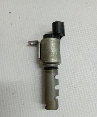 Toyota Prius (XW30) Camshaft vanos timing valve 337010