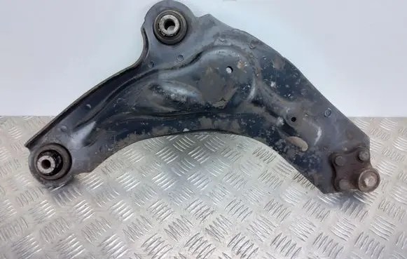 Opel Vivaro Front lower control arm/wishbone
