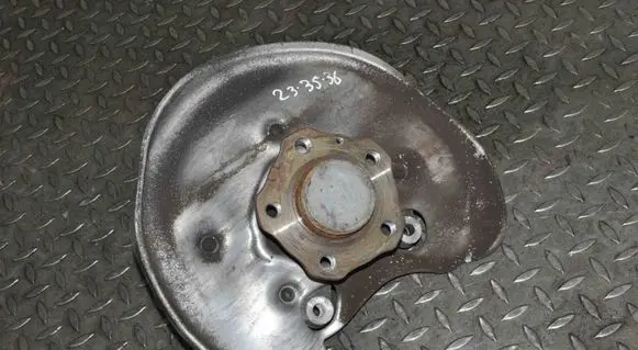 Audi A4 S4 B9 8W Rear wheel hub