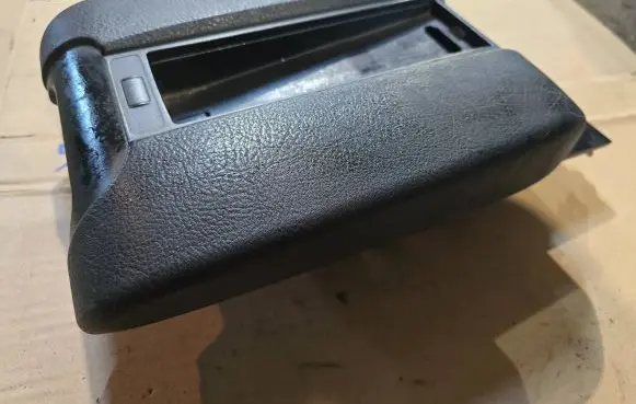 BMW 5 E39 Armrest 804033