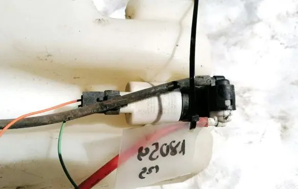Renault Scenic I Windscreen/windshield washer pump