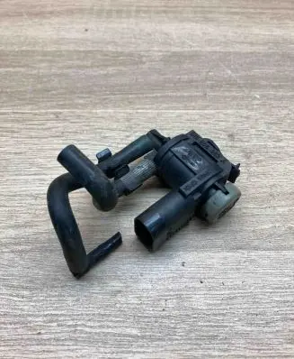 Audi A4 S4 B8 8K Turbo solenoid valve 1K0906283A MT2