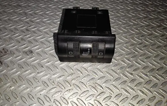 Skoda Octavia Mk1 (1U) Seat heating switch 1U0963563B