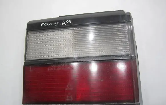 Volkswagen PASSAT B3 Tailgate rear/tail lights 333945107
