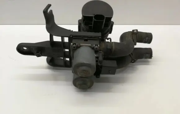 Audi A6 S6 C6 4F Coolant heater control valve 4F2959617A 4F2819372