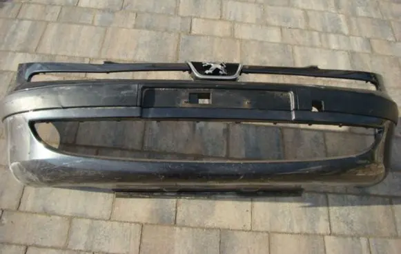 Peugeot 807 Front bumper