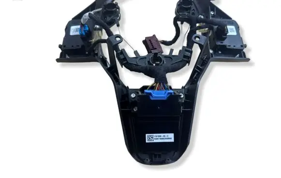 Steering wheel buttons/switches