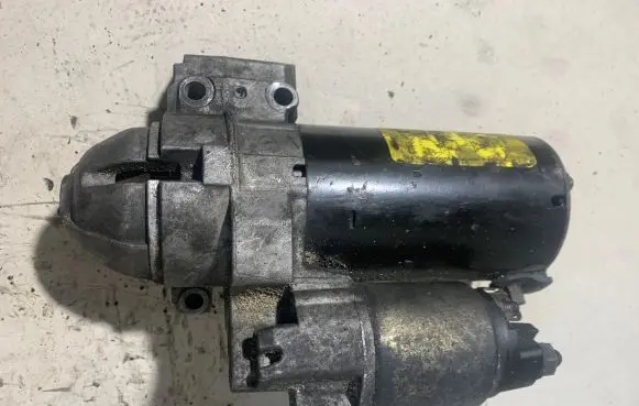 BMW 5 F10 F11 Starter motor 7801203