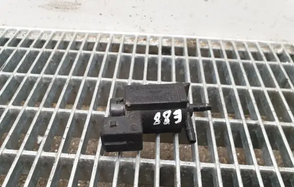 BMW 1 E82 E88 Turbo solenoid valve 7810831