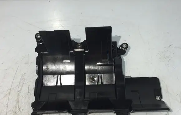 Mercedes-Benz Vito Viano W639 Oil breather separator A6421800885