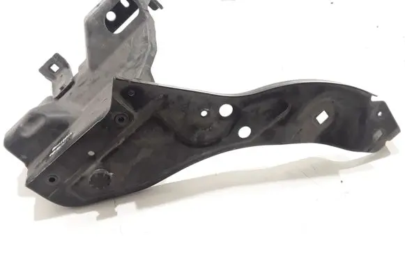 Mercedes-Benz CLS C218 X218 Radiator support slam panel A218626005