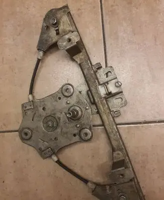 VAZ 2108 Front door manual window regulator D614