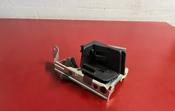 BMW X3 G01 Parcel shelf load cover mount bracket 7396582 51477396582