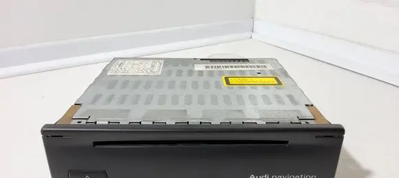 Navigation unit CD/DVD player